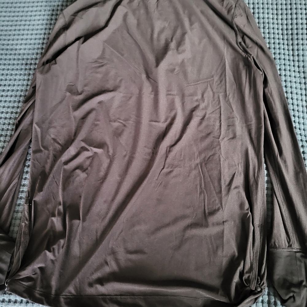 Lululemon - Picture 2 of 4